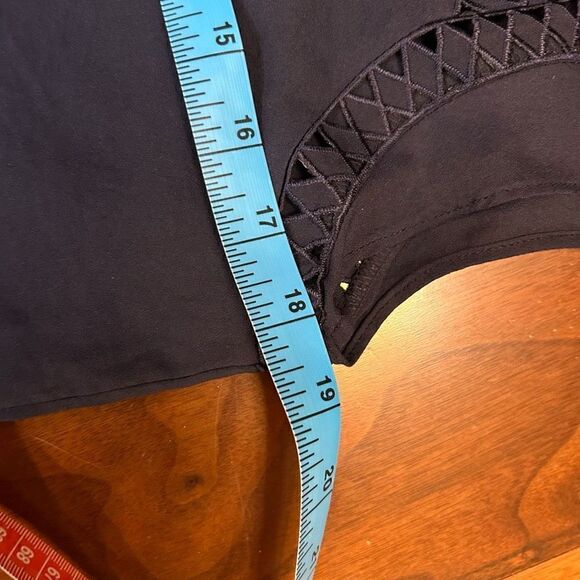 Outback Red blouse in navy with decorative cutout design in size small - Picture 7 of 10